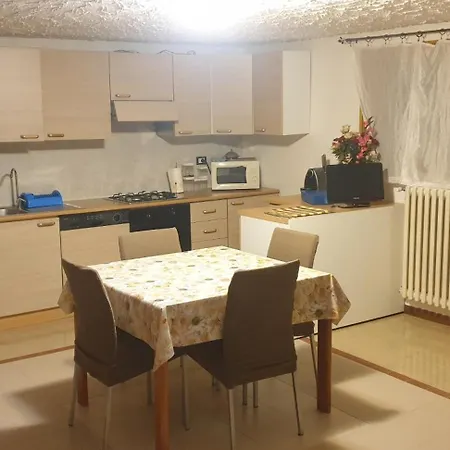 Nest Apartment *