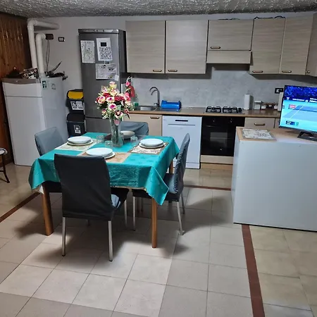 Nest Apartment *